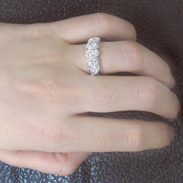 Women's 18K Gold Diamond Right Hand Wedding Ring | Channel Pave Set | 1.5ct