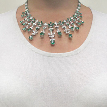 Women's Emerald and Diamond Necklace | 18K Gold | 15.17ct